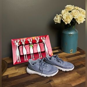 Reebok DMX tennis shoes size 7